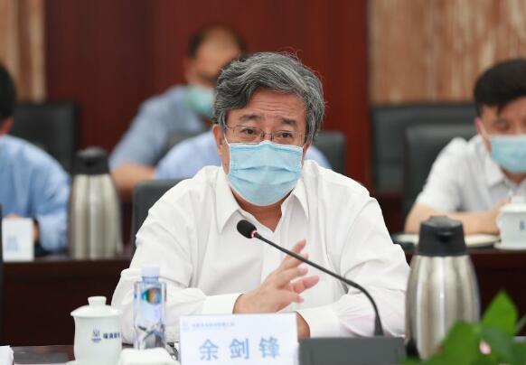 中核集團(tuán)黨組書記、董事長(zhǎng)余劍鋒：攜手同心干好新時(shí)代重大工程