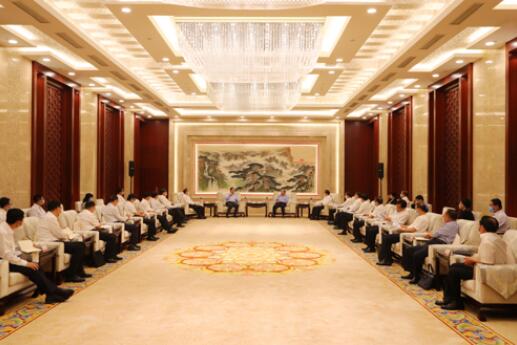 國(guó)家電網(wǎng)公司毛偉明、辛保安與山東省委書記劉家義、代省長(zhǎng)李干杰會(huì)談
