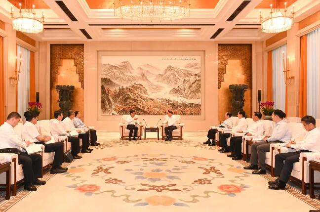 舒印彪拜會湖北省委書記應(yīng)勇、省長王曉東
