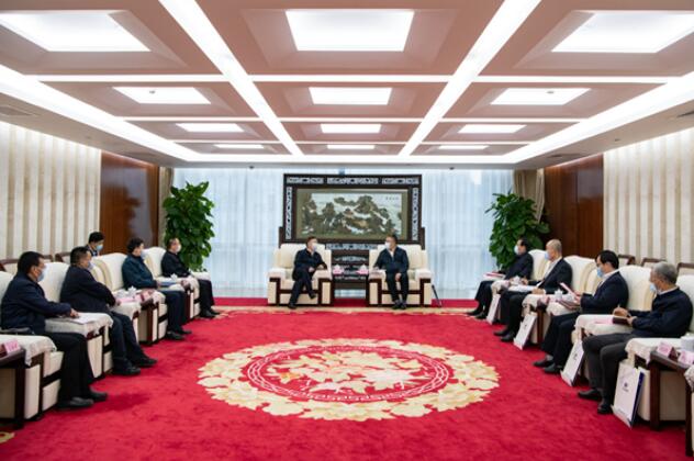 葉向東會(huì)見中國(guó)安能集團(tuán)總經(jīng)理、黨委副書記李躍平