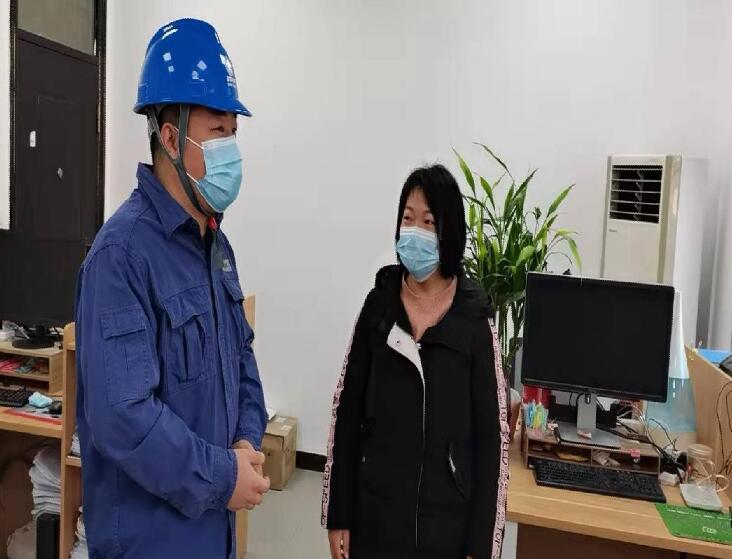國網(wǎng)城固供電公司：走訪小微企業(yè)，當(dāng)好“電管家”