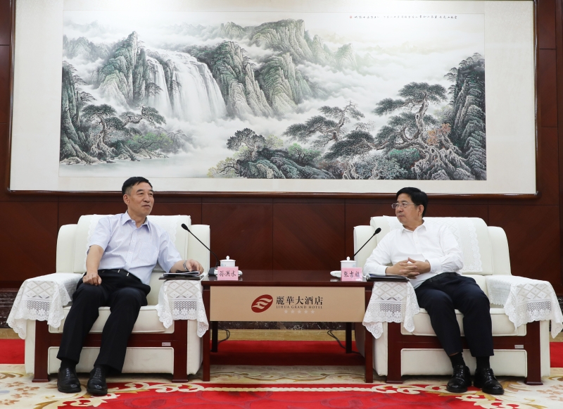 孫洪水與山西省委常委、常務(wù)副省長張吉福會談