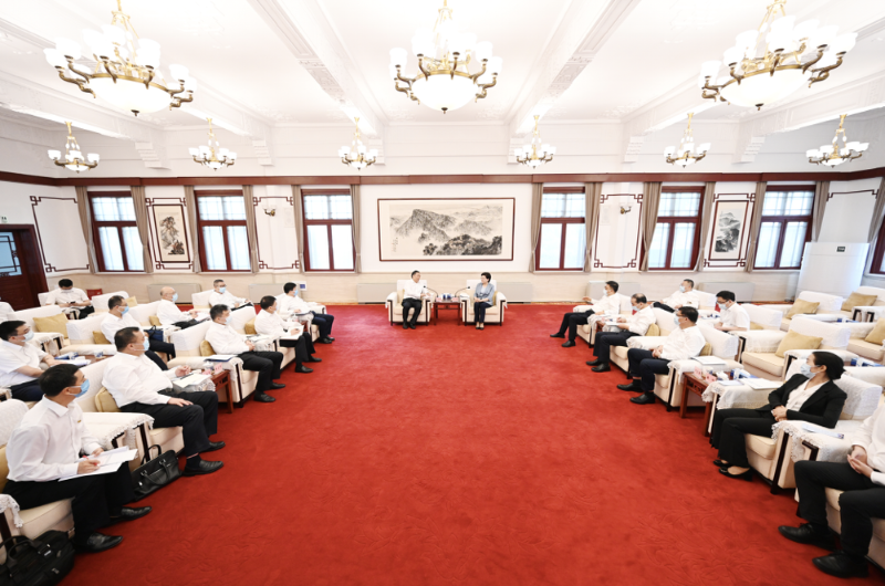 宋海良與江蘇省委常委、南京市委書記韓立明、市長(zhǎng)夏心旻會(huì)談