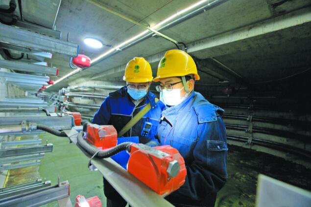 銀川供電公司：“臨近春節(jié)，保障居民安全可靠用電更是頭等大事”
