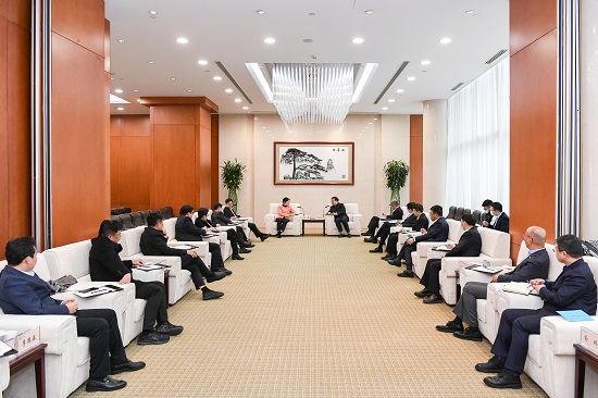 華能集團總經(jīng)理、黨組副書記鄧建玲會見常州市市長盛蕾