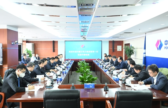 中國電建黨委書記、董事長丁丁焰章與內(nèi)蒙古電力集團(tuán)黨委書記、董事長賈振國會談