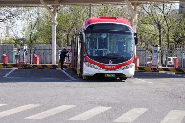 北京清潔能源、新能源公交車占比已超九成