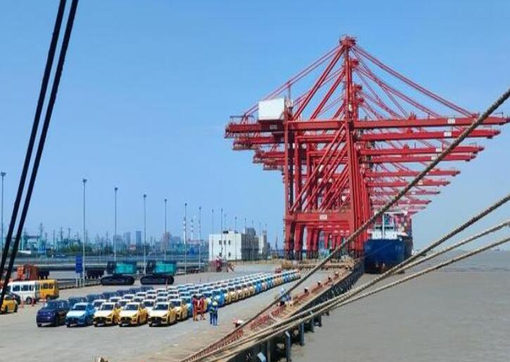 從上?？诎犊粗袊?guó)新能源汽車(chē)出海按下“加速鍵”