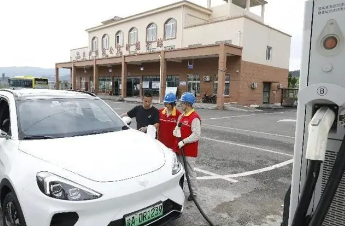 新能源汽車加快進(jìn)入農(nóng)村市場，普及還需邁過三道坎