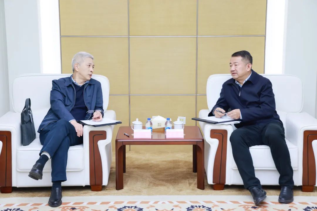 中國一重集團黨委書記、董事長徐鵬一行拜訪大唐環(huán)境黨委書記、董事長朱利明