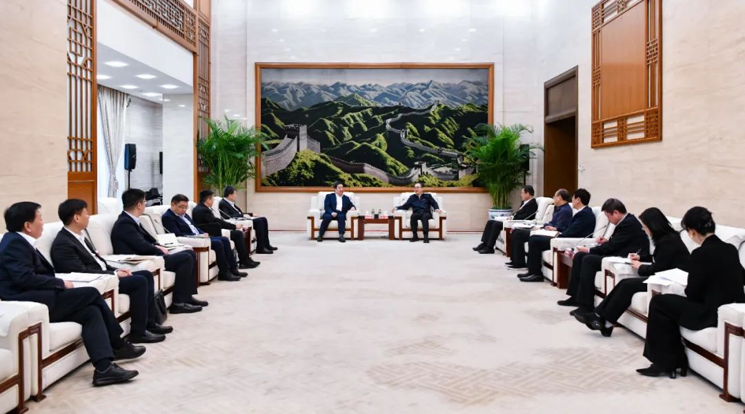 中國電氣裝備白忠泉董事長、周群總經(jīng)理拜訪中國大唐董事長鄒磊