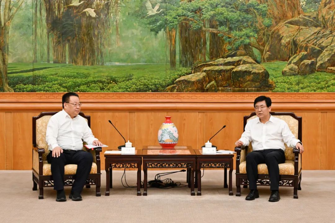 中核集團總經(jīng)理、黨組副書記申彥鋒拜會福建省委副書記、省長趙龍