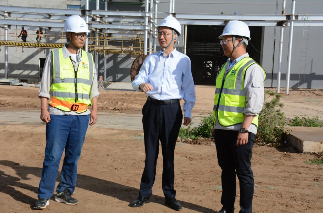 中國能建建筑集團(tuán)黨委委員、副總經(jīng)理汪公河到正寧百萬項(xiàng)目調(diào)研指導(dǎo)