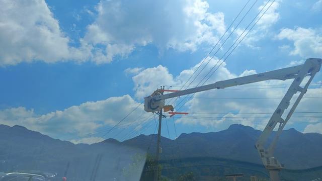 畢節(jié)市郊供電局成功投運(yùn)10千伏撒昌線，提升供電可靠性