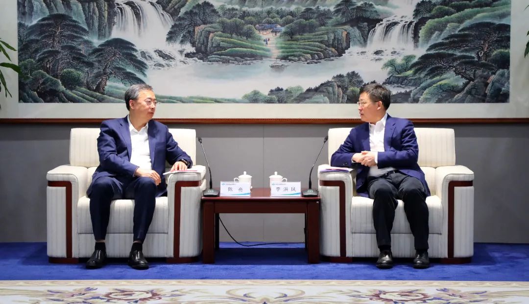中國電氣裝備黨委書記、董事長李洪鳳會(huì)見中金公司黨委書記、董事長、管理委員會(huì)主席陳亮