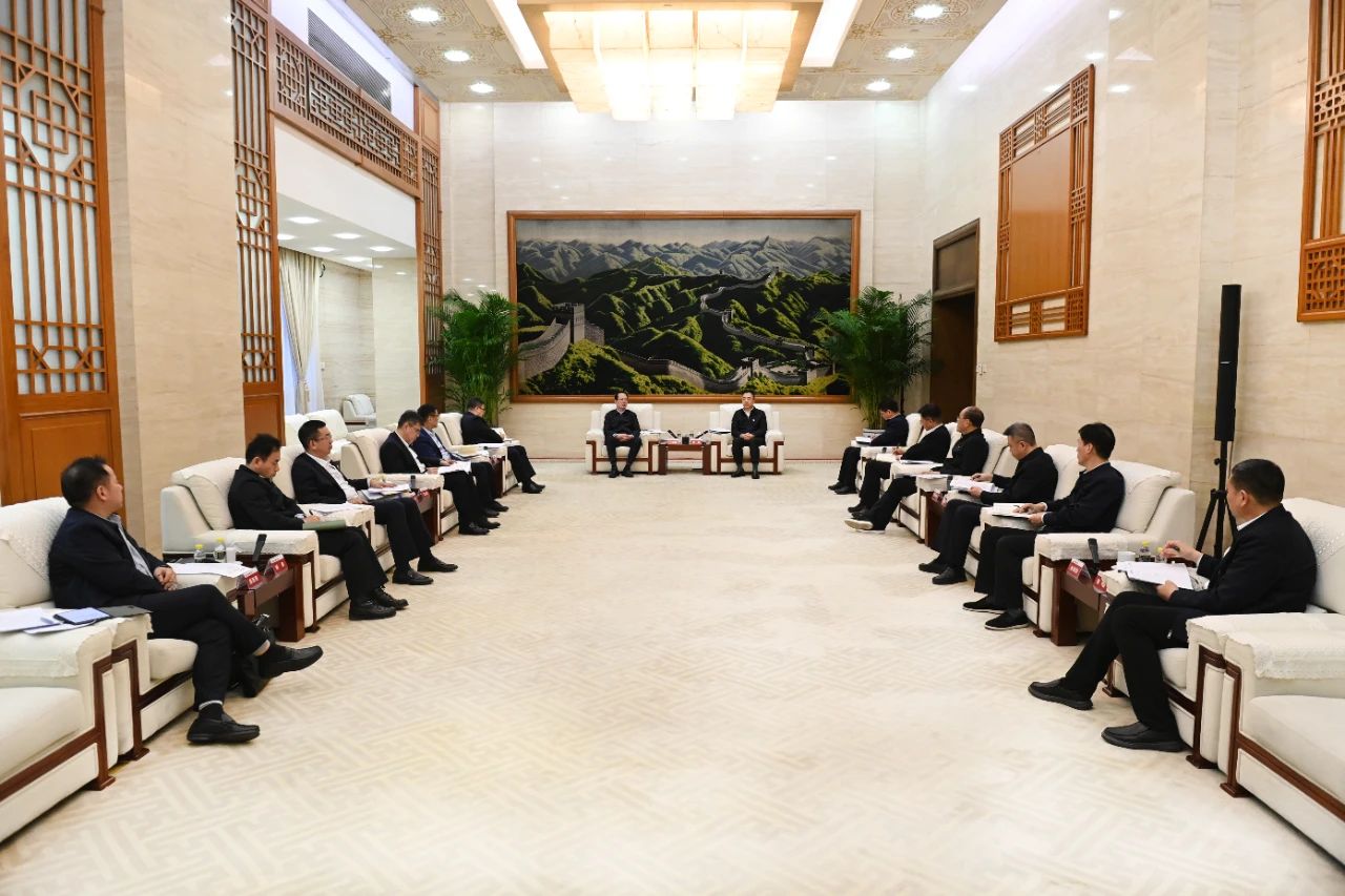 大唐集團(tuán)黨組書記、董事長鄒磊與中國電建黨委書記、董事長丁焰章會談