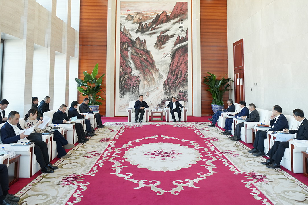 中國(guó)能建黨委書記、董事長(zhǎng)宋海良與云南紅河州委書記趙瑞君會(huì)談