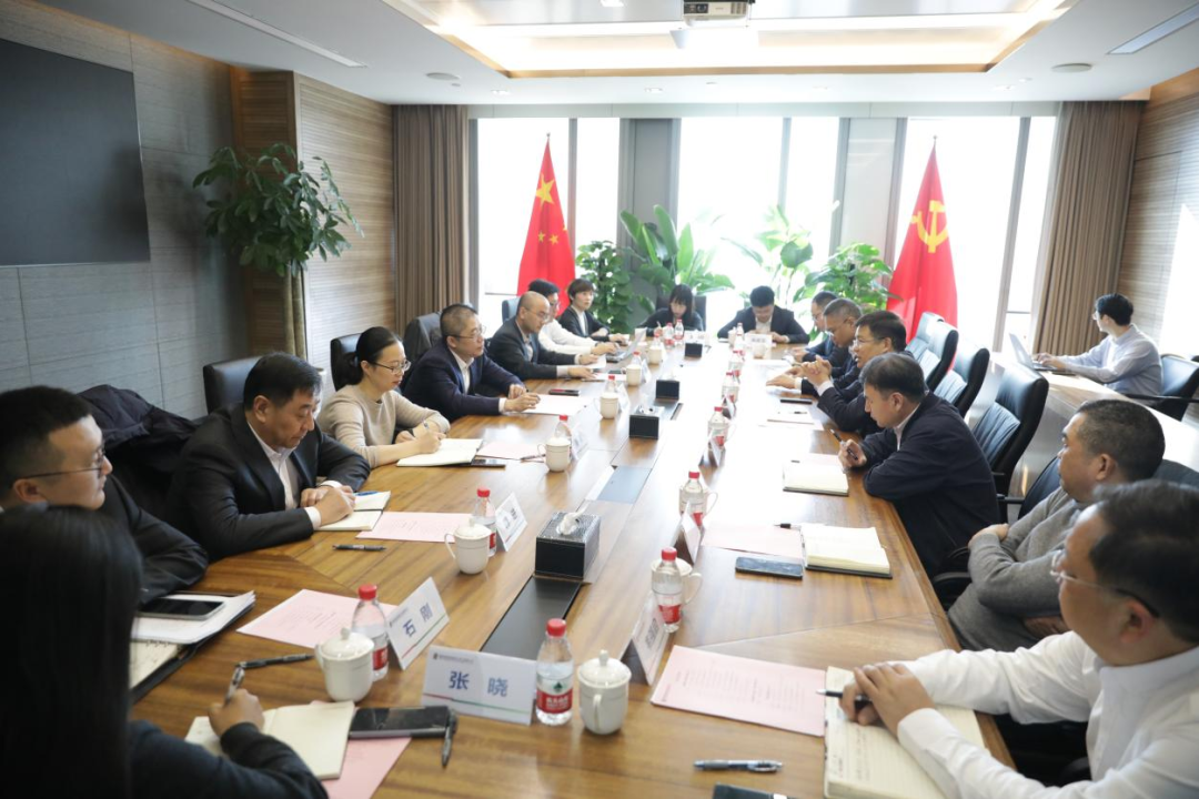 國家電投浙江公司總經(jīng)理、黨委副書記黃保軍會見浙商銀行總行黨委委員、副行長景峰