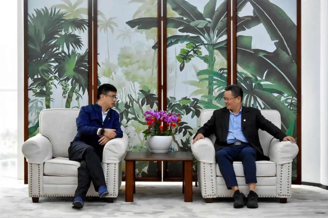 國電投海南公司黨委副書記、總經(jīng)理劉波濤拜訪大唐海南公司黨委書記、董事長王俊啟