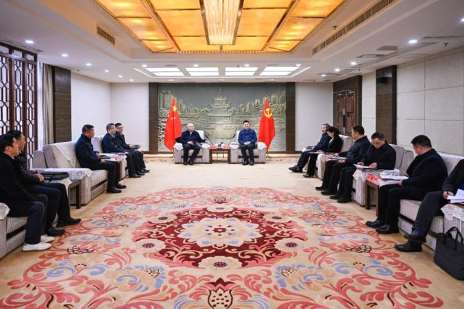 貴陽市領(lǐng)導(dǎo)會見中國節(jié)能環(huán)保集團有限公司黨委常委、總會計師朱慶鋒一行